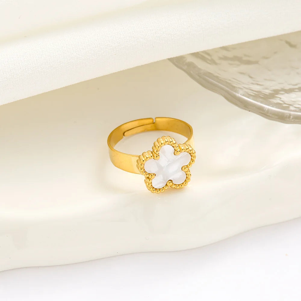Bague fleur blanc nacré en acier inoxydable