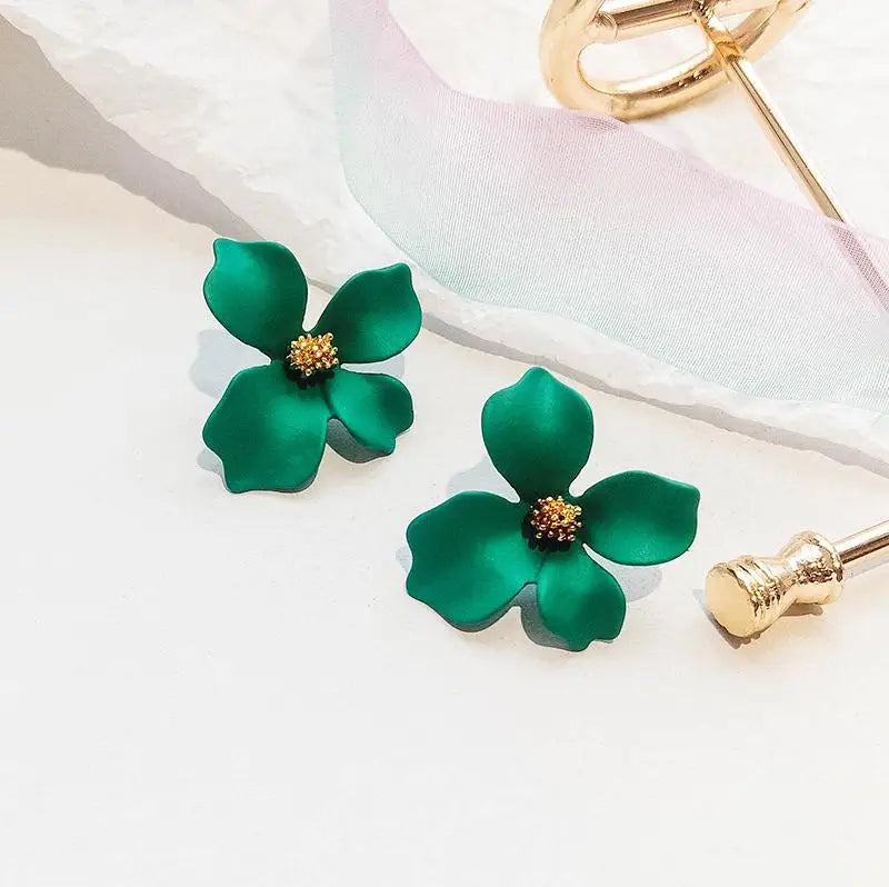 Boucles d'oreilles fleurs vertes réalistes