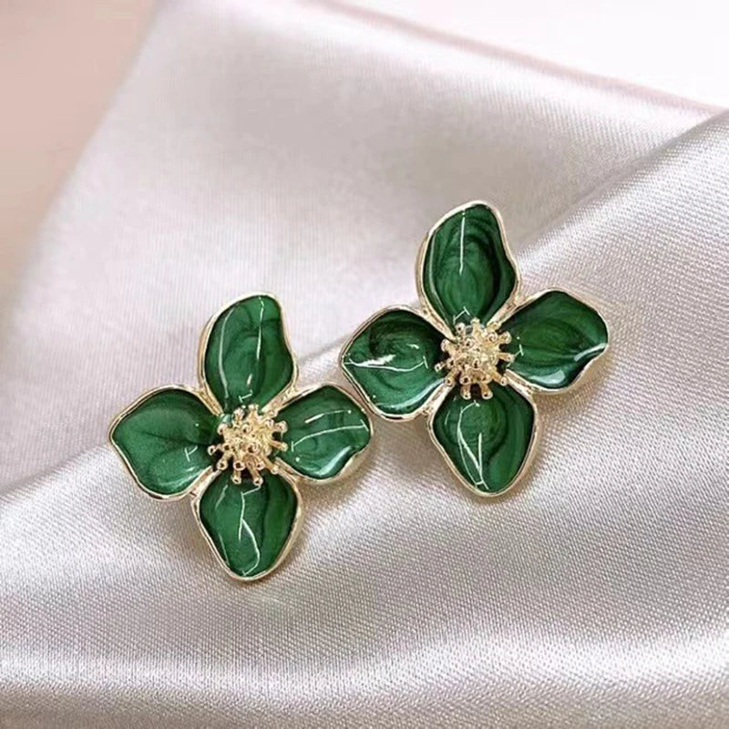 Boucles d'oreilles fleurs vertes romantiques