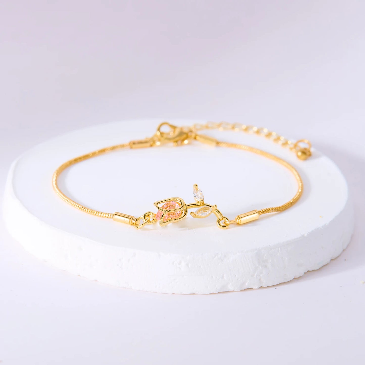 Bracelet avec pendentif tulipe doré et rose