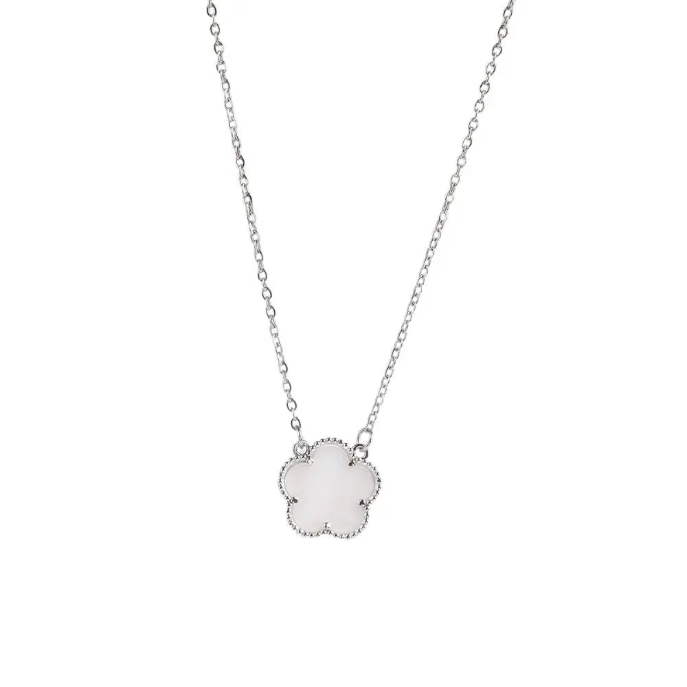 Collier fleur blanc et argent