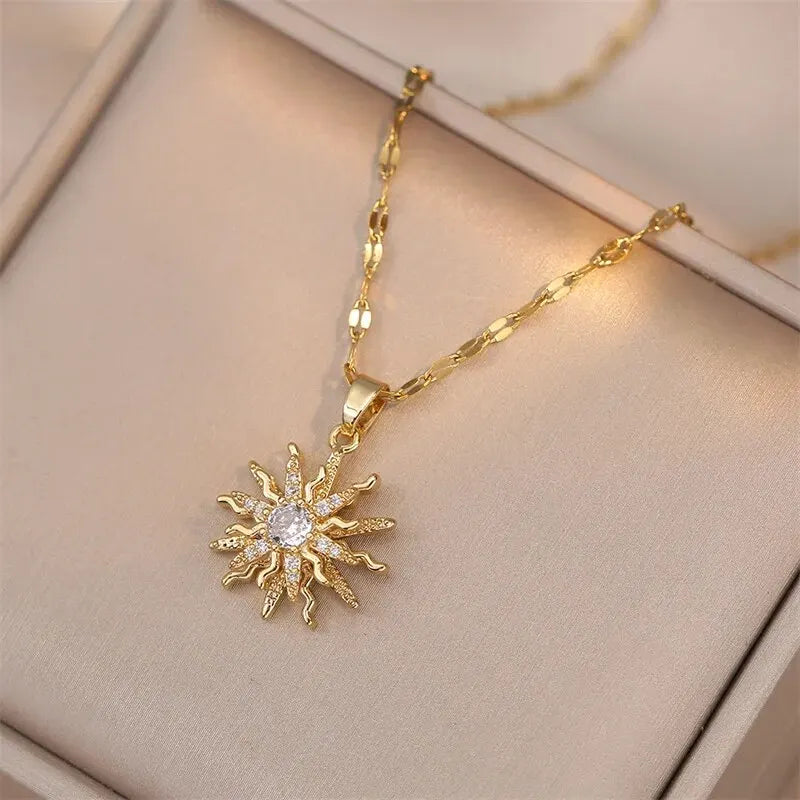 Collier fleur brillante doré