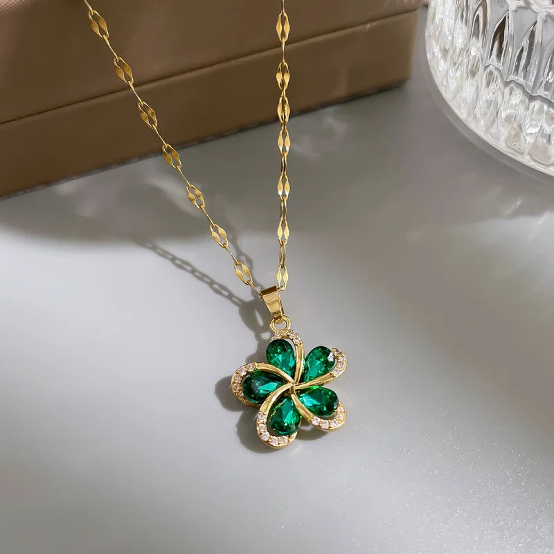 Collier fleur vert et doré