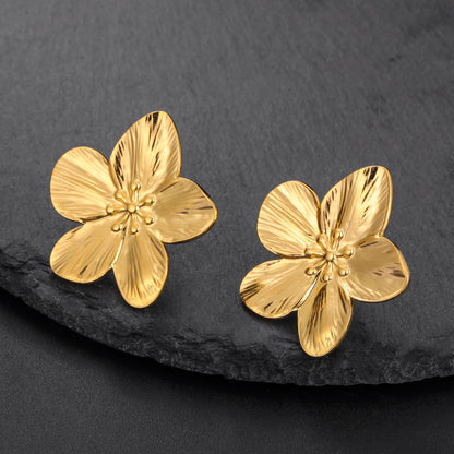 Boucles d'oreilles fleurs dorées classiques