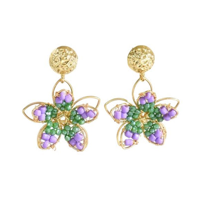 Boucles d'oreilles fleurs dorées à perles violettes et vertes
