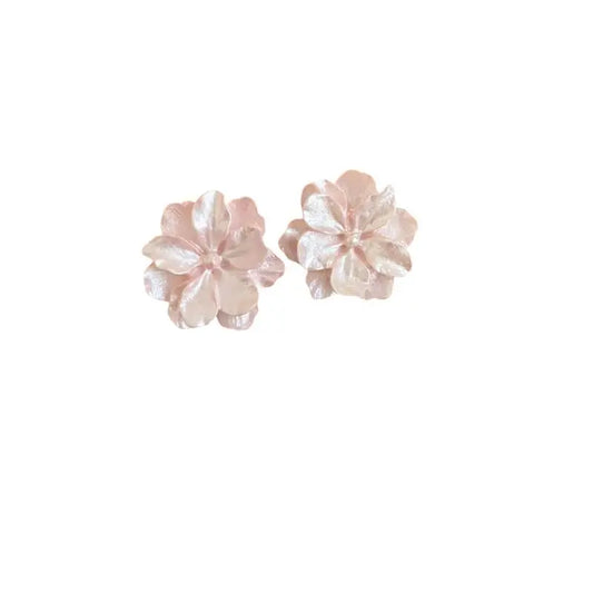 Boucles d'oreilles fleurs roses resine